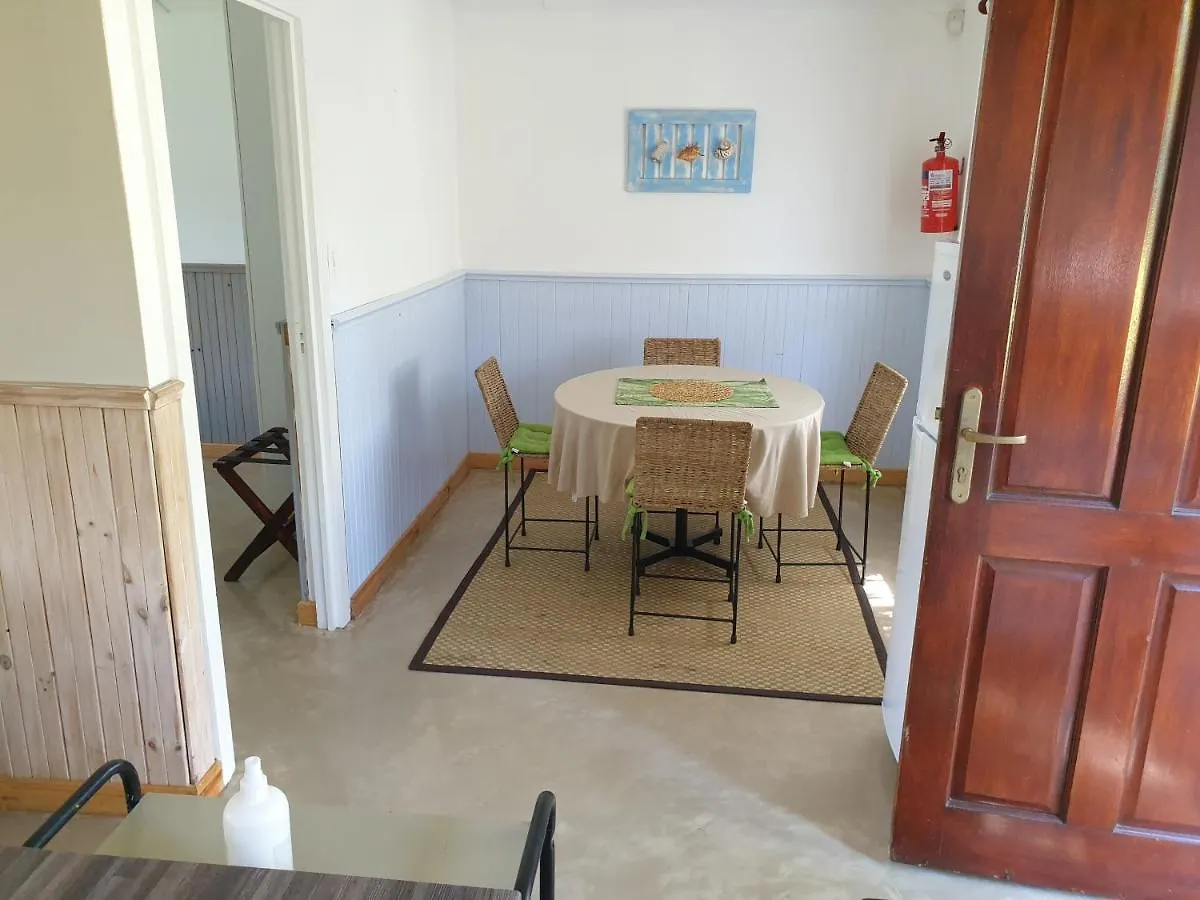 Horizon Cottages Noordhoek Apartment